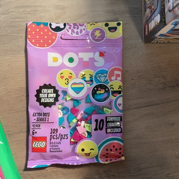 Lego Dots Make your own bracelet Funky Animals + extra dots - Picture 4 of 4